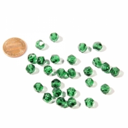 Lot (25) 7mm Czech vintage Emerald green English cut faceted glass beads