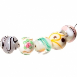 Lot (5) vintage Czech lampwork marbled satin floral wedding cake art glass beads