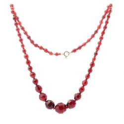 Vintage Czech necklace gradual ruby red garnet oval barrel faceted glass beads