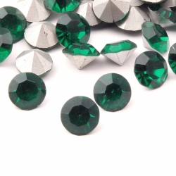 Lot (62) 11mm Czech vintage foiled Emerald green round chaton faceted glass rhinestones