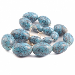 Lot (15) vintage Czech gradual blue matrix marble oval glass beads