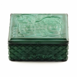 Vintage Czech Schlevogt Ingrid Chinese dragon malachite glass cigarette box