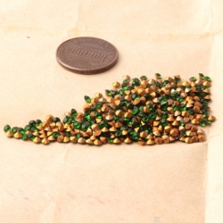 Lot (300) ss8 Czech antique Emerald green glass rhinestones