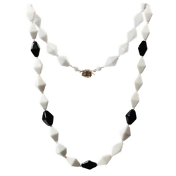 Vintage beaded necklace Czech black white chunky bicone glass beads floral clasp