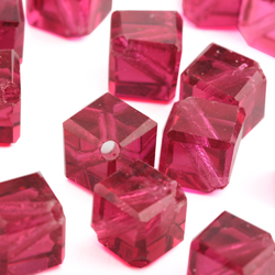 Lot (21) Austrian D.S vintage amethyst cranberry cube faceted glass beads 11mm