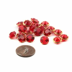 Lot (21) Czech vintage prong set round faceted ruby red rhinestones 9mm