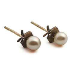 Pair vintage Czech pearl glass bead stud ball earrings 5mm