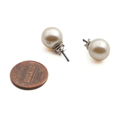 Pair Czech vintage pearl glass bead stud ball earrings