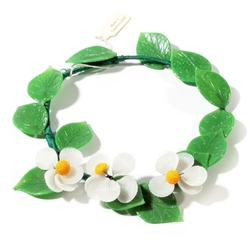 Vintage Art Deco Czech lampwork glass bead white flowers and green leaves wreath ornament