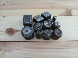 Lot (18) molds  - kopie