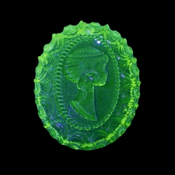 Large vintage Czech Uranium glass cameo cabochon necklace pendant