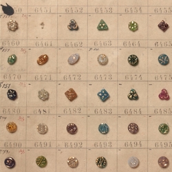 1906 Sample card (152) Czech antique dimi small glass buttons