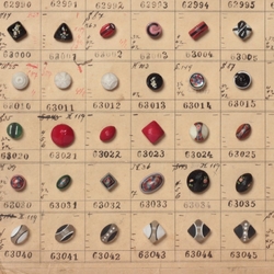 1915 Sample card (151) Czech antique glass buttons