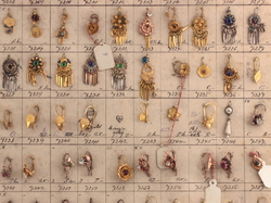 Technical design sample card (89) vintage Art Deco 1920's earrings Czechoslovakia