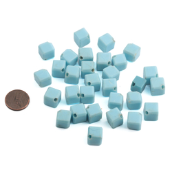 Lot (30) Austrian D.S vintage pale blue cube faceted glass beads 10mm