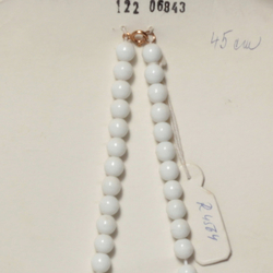 Vintage Czech necklace white round teardrop leaf pendant glass beads