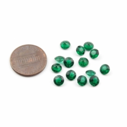 Lot (12) 5mm ss22 Czech Vintage round faceted Emerald green glass rhinestones