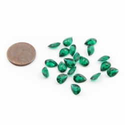 Lot (20) 9x6mm Czech Vintage teardrop faceted Emerald green glass rhinestones