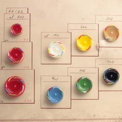 Glass button sample card (11) Art Deco Czech vintage hand painted rope edge buttons