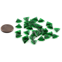 Lot (30) Czech vintage Emerald green triangle glass rhinestones 10mm