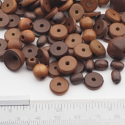 Lot (120) vintage brown dyed natural wood beads Schowanek 