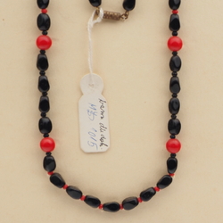 Vintage Czech necklace black red glass beads 