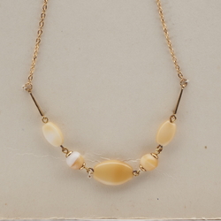 Vintage Czech gold chain necklace beige marble glass beads 