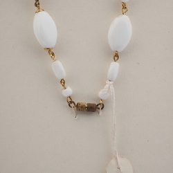 Vintage Czech link chain necklace white oval round pink marble glass beads 