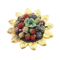 Vintage Czech glass bead berry and flower gold tone pin brooch