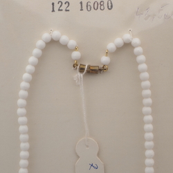 Vintage Czech necklace white round leaf pink flower glass beads