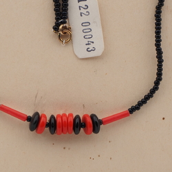 Vintage Czech necklace red black rondelle glass beads 