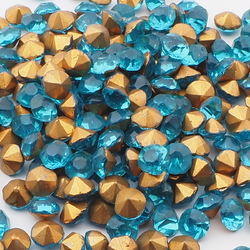 Lot (200) Czech vintage aqua blue foiled round glass rhinestones 6mm