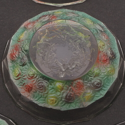 Rare intaglio rose floral and cherub glass mini bowl set designed by Adolf Beckert for Heinrich Hoffmann 1927