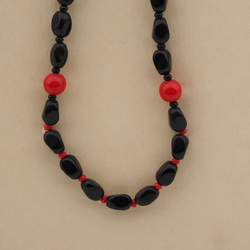 Vintage Czech necklace black red round rectangle glass beads 16"
