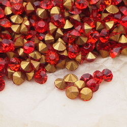 Lot (325) Czech antique foiled ruby red round glass rhinestones 2.5mm
