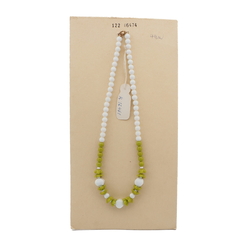 Vintage Czech necklace green white round flower glass beads 