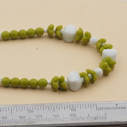 Vintage Czech necklace green white round flower glass beads 