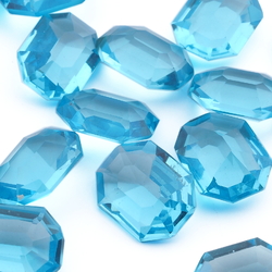 Lot (33) Czech vintage octagon faceted blue glass rhinestones 10x8mm
