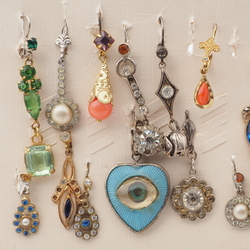 Card (18) vintage Czech glass rhinestone cabochon bead single dangle earrings