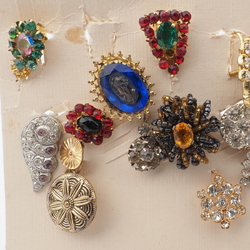 Card (16) vintage Czech glass rhinestone cabochon single earring elements