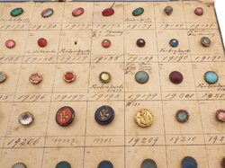 Sample card (132) Czech antique glass buttons saphiret rainbow rhinestone