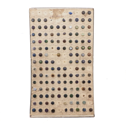1919 Sample card (123) Czech antique glass buttons rosette shank