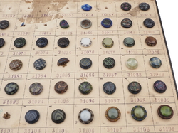 1919 Sample card (123) Czech antique glass buttons rosette shank