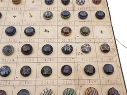 1919 Sample card (123) Czech antique glass buttons rosette shank