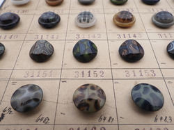 1919 Sample card (123) Czech antique glass buttons rosette shank