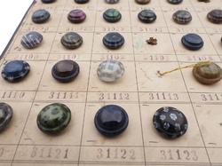 1919 Sample card (123) Czech antique glass buttons rosette shank