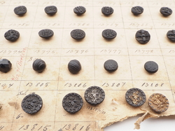 Sample card (138) Czech antique dimi glass buttons 
