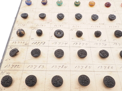 Sample card (138) Czech antique dimi glass buttons 