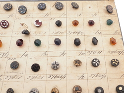 Sample card (127) Czech antique glass buttons 