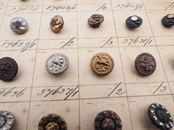 Sample card (127) Czech antique glass buttons 